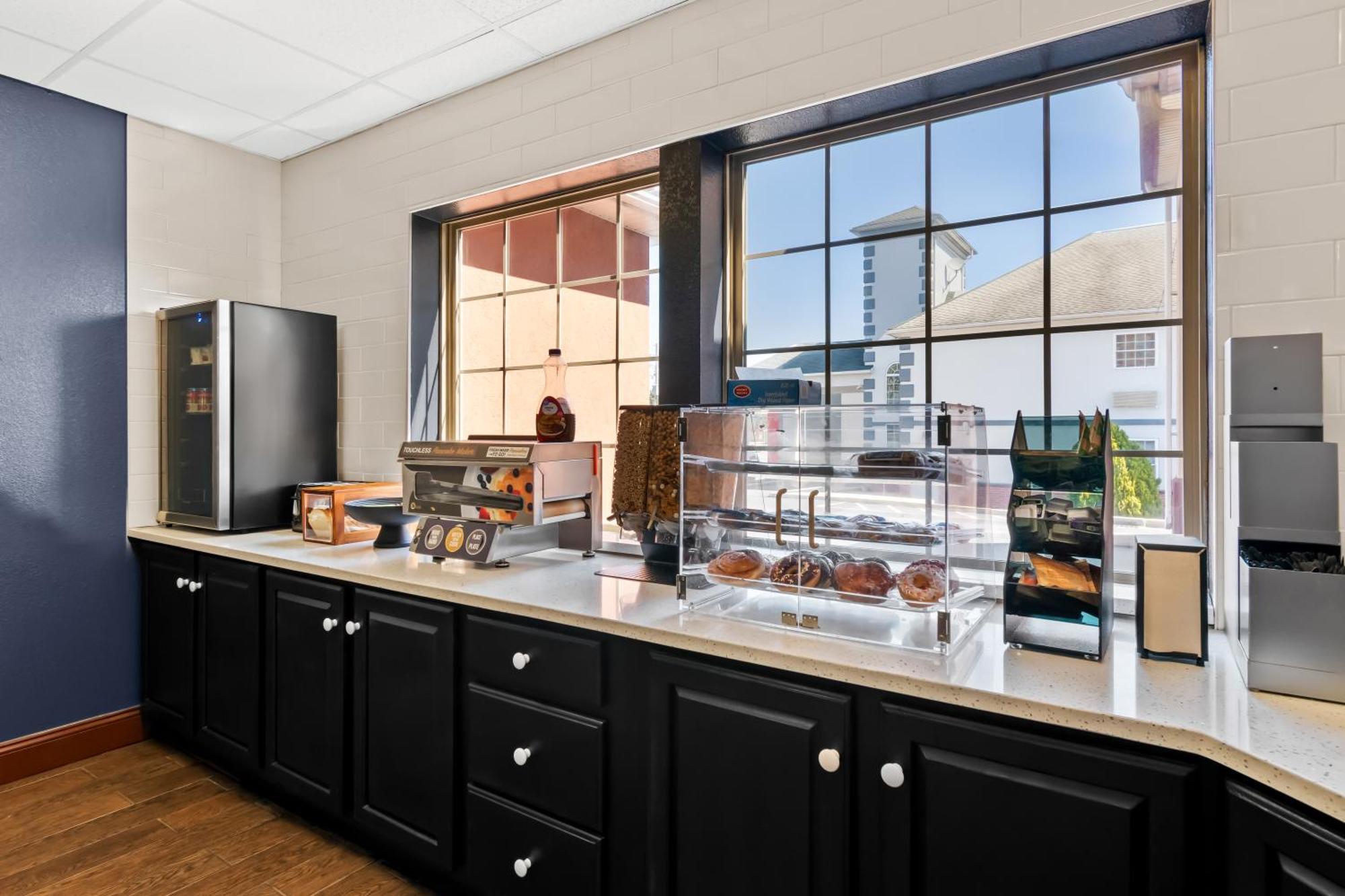 Scottish Inns & Suites - North Hershey Harrisburg Bagian luar foto